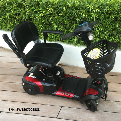Pre-Owned Phoenix 4-Wheel Mobility Scooter - $800